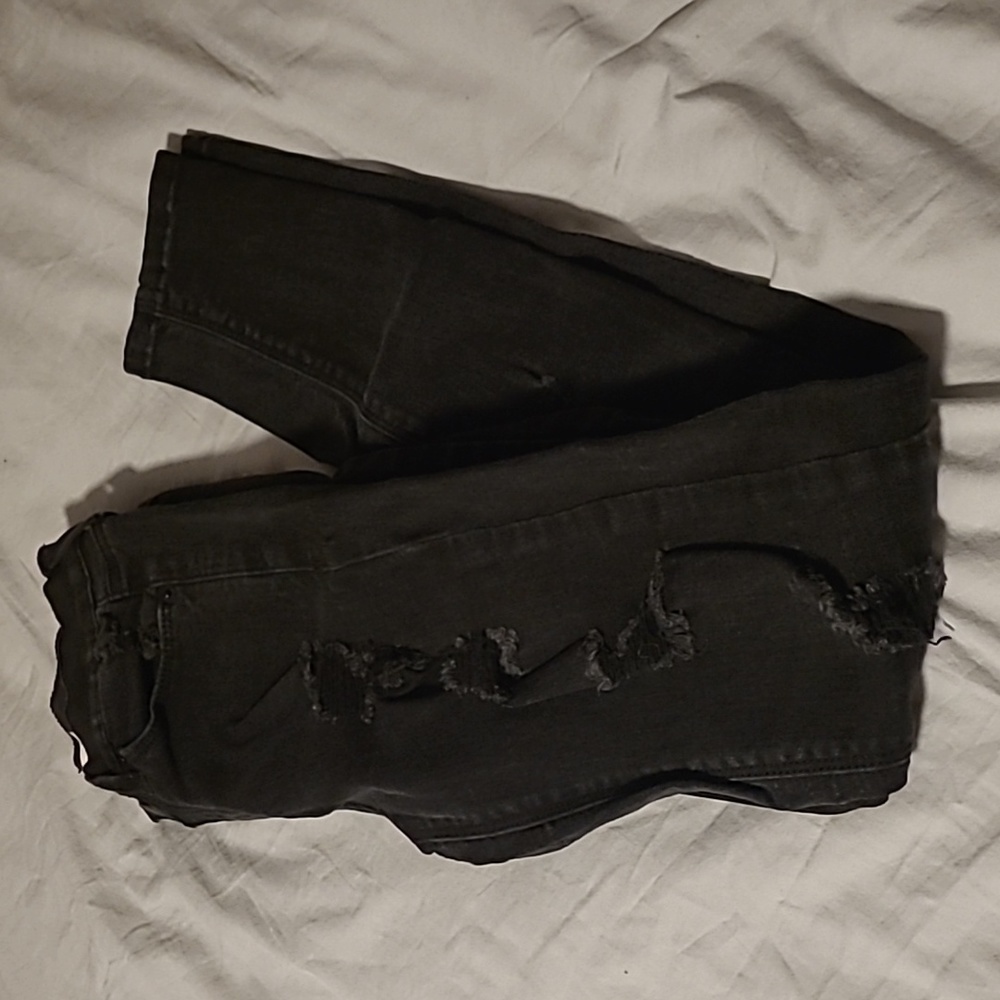 Black size three low rise Mudd jeans